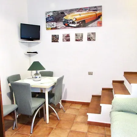 Casa Kepi Будинок відпочинку Ольбія